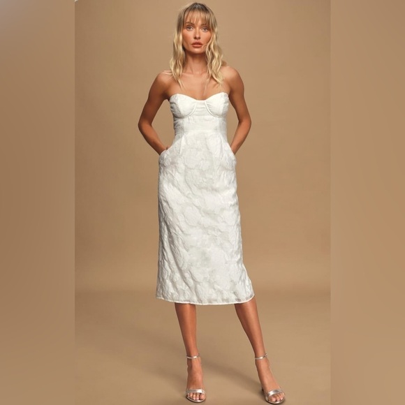 LULU’S From this Day White Floral Jacquard Strapless Midi Dress NWT SOLDOUT - Picture 2 of 7